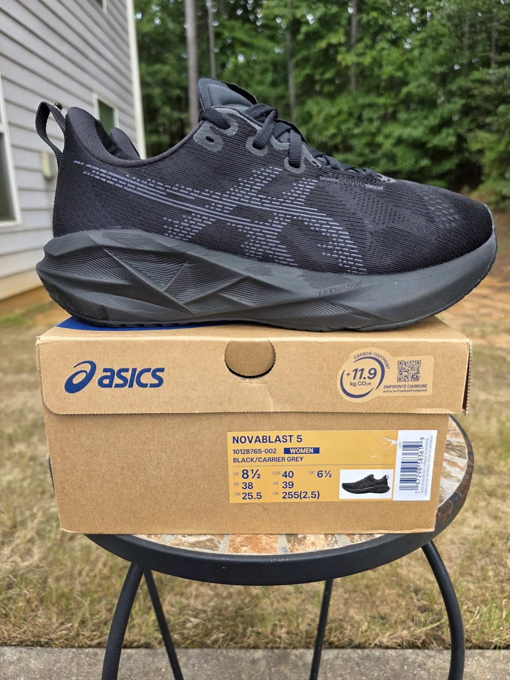 Asics Novablast 5 1012B765 Black Running Shoes Women Size 8.5 With Box